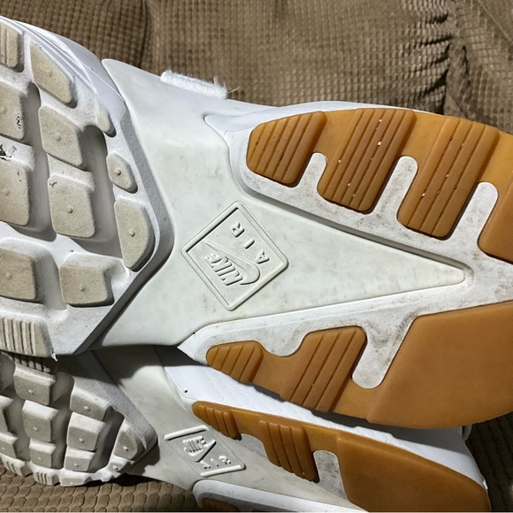 Nike Air Huarache MENS SIZE 10 WHITE - Picture 7 of 12